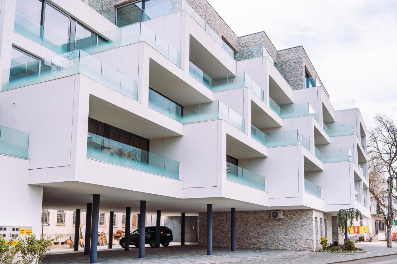 Amaris Aparthotel เอโฟริเอนอร์ด ภายนอก รูปภาพ